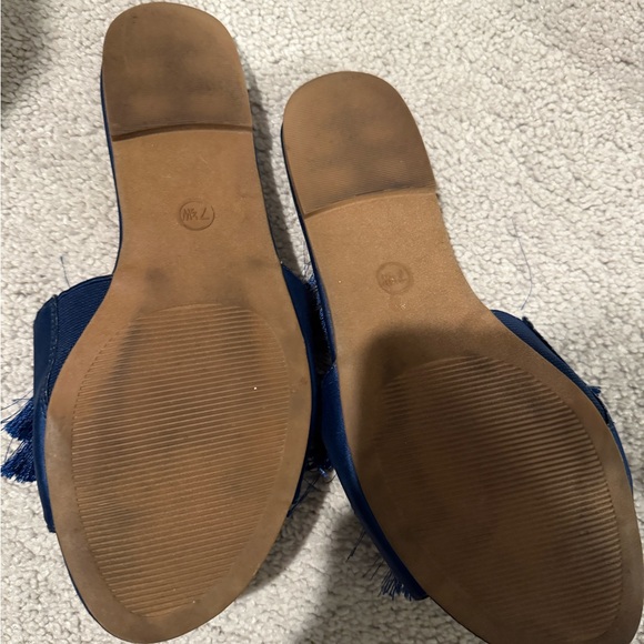 Sandals - Picture 3 of 3